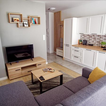 Przytulny Apartament Z Ogrodkiem W Doskonalej Lokalizacji Fair Rentals Wrocław Eksteriør billede